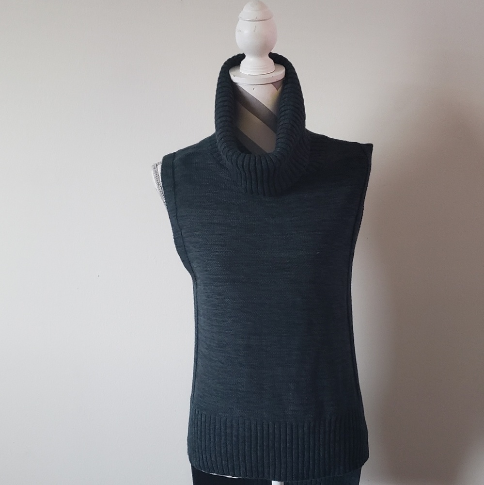 ****SOLD***Green vest